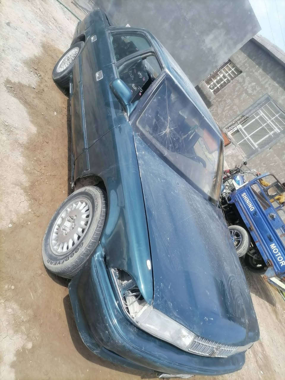 السلام عليكم
سياره مارك عضم مديل 92 مكفوله من الكص مصبوغه جماليه
محرك ونجي ناعم محرك وكير مكفولات رقم كربلاء 
السعر 25 وبيه مجال 
اتصل ***********
