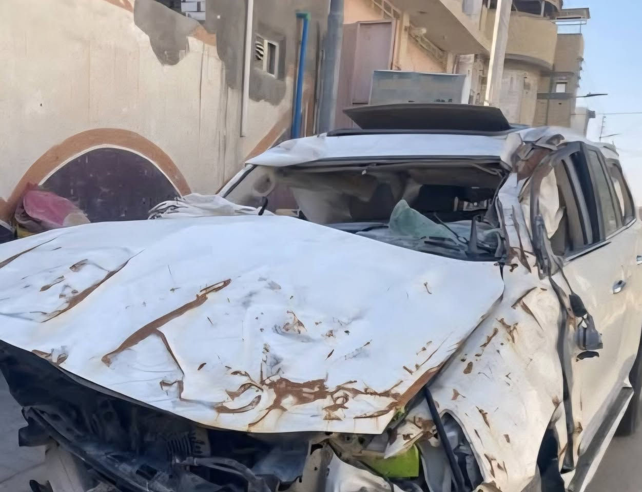 سلام عليكم 
لاندكروز 2018 رقم بصرة انكليزي بسمي تحويل ثاني يوم مكينه 8 سلندر فول مواصفات بانزين ابيع على حادثها 
البصره
السعر:اتصال  
***********
