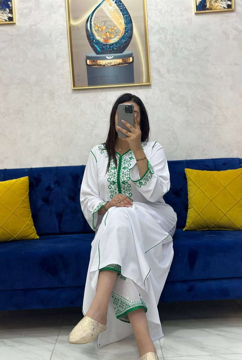 قفطان بالطابلية او السروال
مخدوم بالطرز او العقاد
توب كريب روزة
L xl xxl xxxl
التوصيل فابور


**إذا كنت صاحب هذا الإعلان وتريد حذفه لأي سبب، رجاءا أرسل رسالة إلى الدعم الفني**