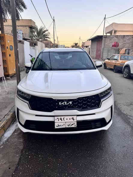 سورنتو خليجي موديل 2022 بيهة بارد بسيط كلش  ماشية 106 محرك 6 سلندر رقم اربيل بأسم شركة سيارة جديده بعد احله من الصورة السعر 280 وبيه مجال بسيط للشراي *********** مكاني واسط العزيزية
