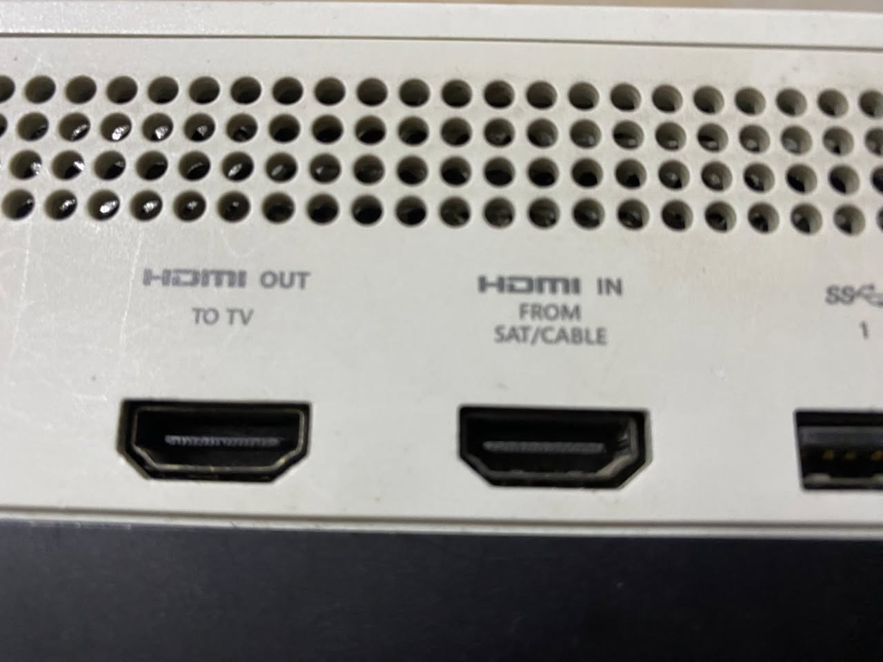 سلام عليكم جهاز اكس بوكس وان اس نضيف يجي ويا قرص GTA5اونلاين السعر 140وبي مجال حك جيه مكاني بغداد شماعيه ***********موجود واتساب
