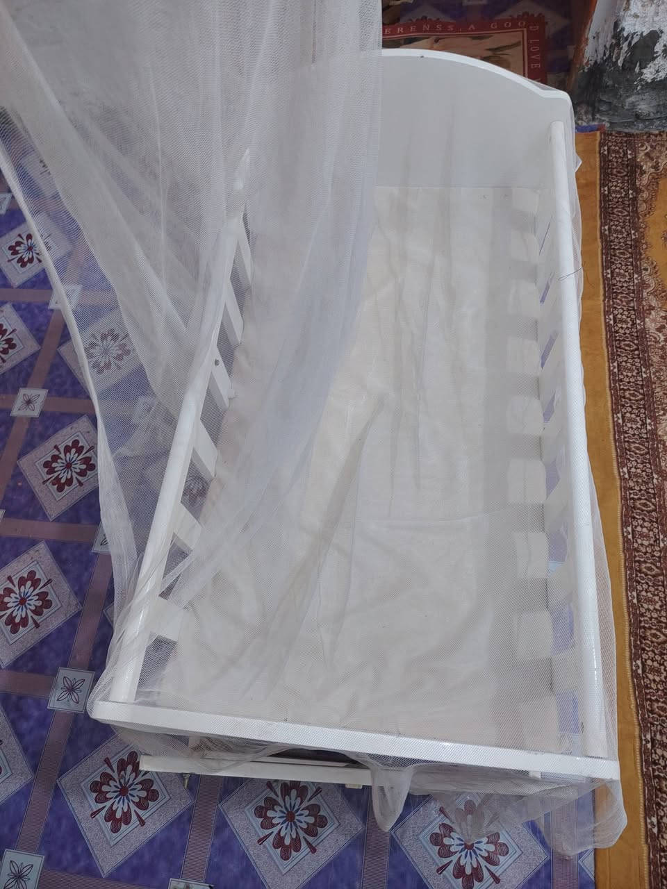 كاروك ب45 مع دوشك وناموسيه هديه  سوق الشيوخ حي العسكري
***********
