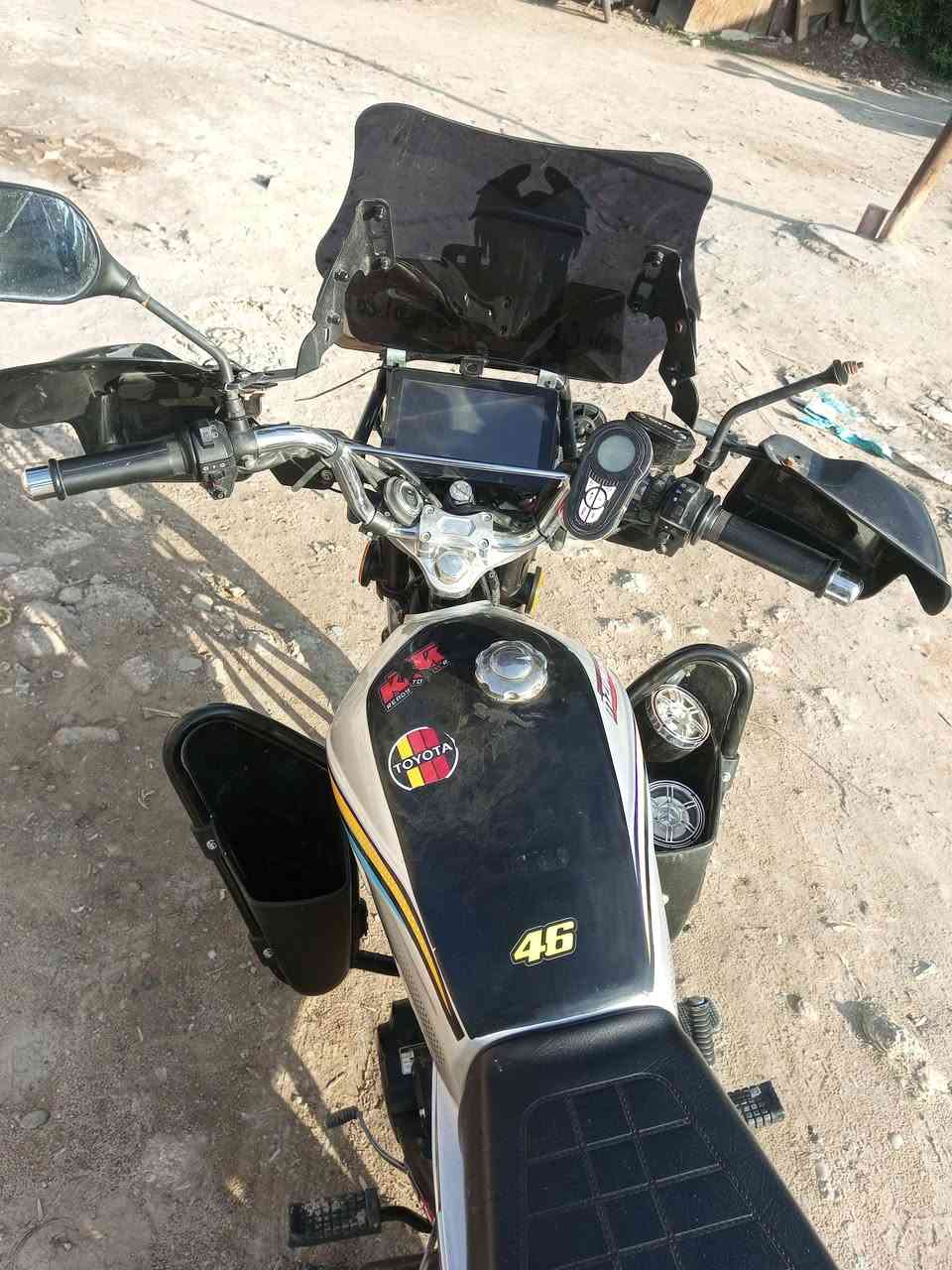 سلام عليكم دراجة سونك موديل 24 شكل ال25  فول جمبزه  بسعر 825 وبيه مجال للطيبين مكان  بابل جبله ***********
