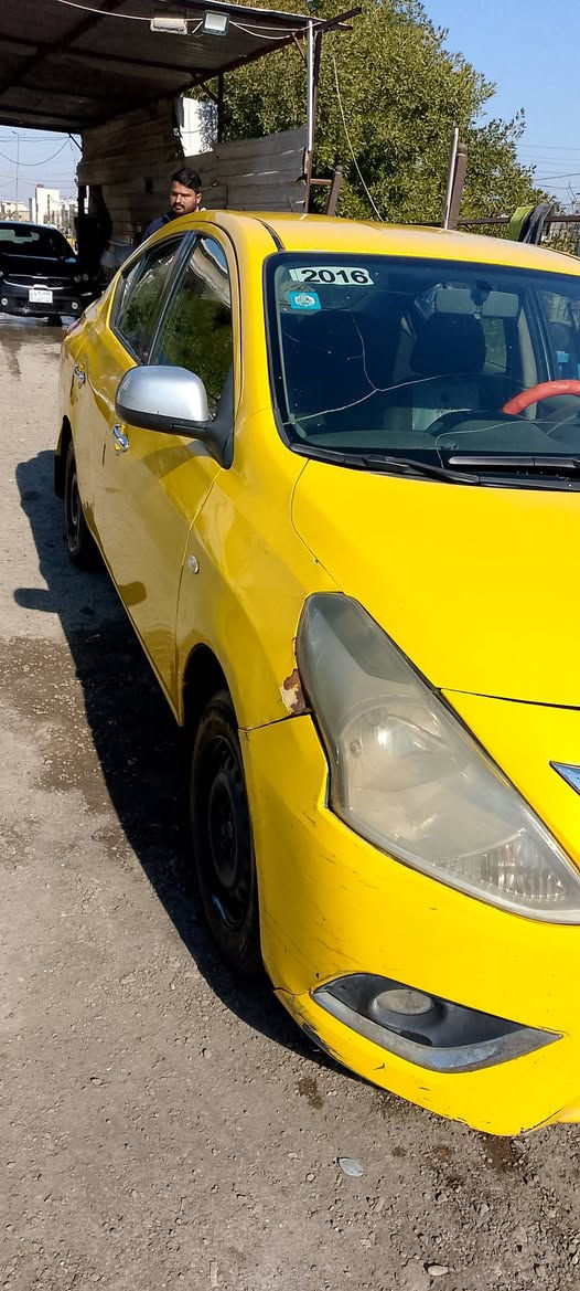 سلام عليكم سياره سني هندي للبيع كير ومحرك مكفول عدهد طخات بسيطه السياره مامتعوبه وخير من الله
***********
السعر 75 وبيها مجال مكاني بغداد حي الجهاد
