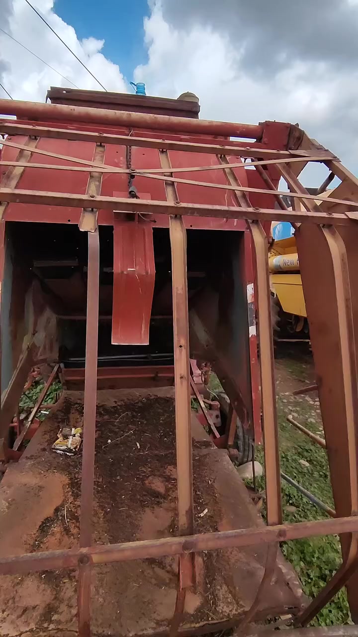 للبیع دراسە لاڤێردە مودیل 85 نضيف جدا جاهز عل شغل رقم *********** اسیا ***********
