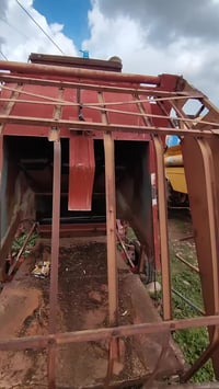 للبیع دراسە لاڤێردە مودیل 85 نضيف جدا جاهز عل شغل رقم 07507084565 اسیا...