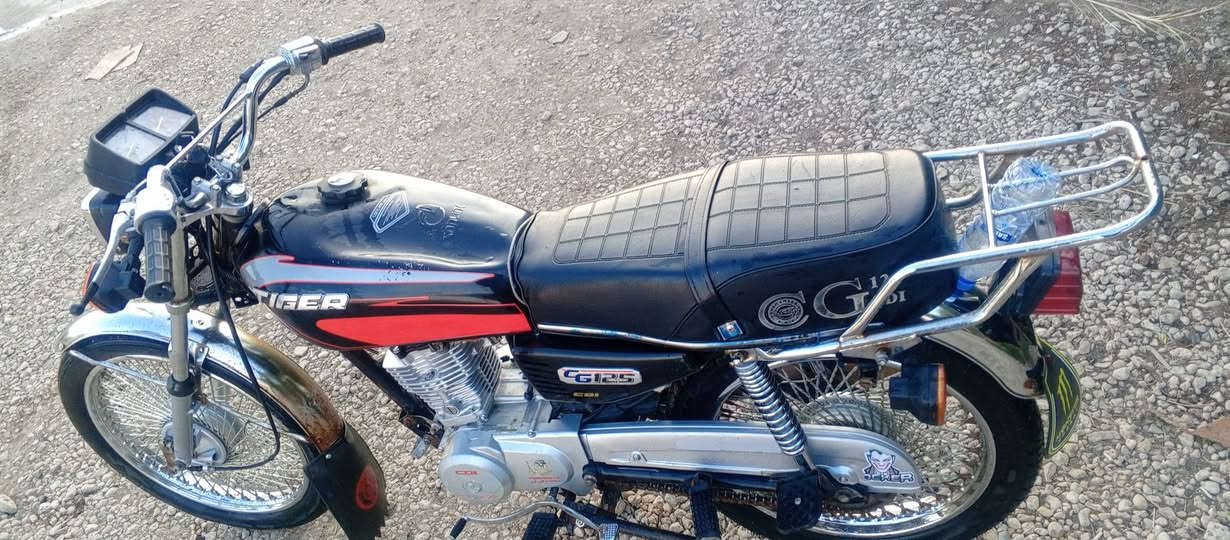 سلام  عليكم دراجه اربعه كير تايكر اوراق كامله دراجه ماناقصه شي شوفت عينك موديل 2021 رقمي السعر 350 / ***********
