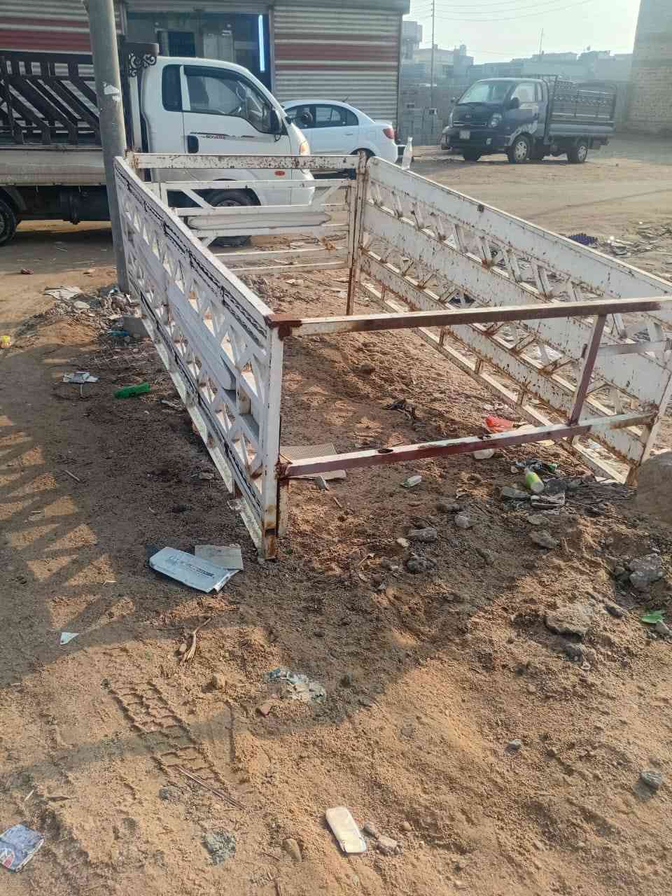 محجر نثيه  للبيع السعر 200 و بي مجال العنوان بصره شط العرب *********** واتساب
