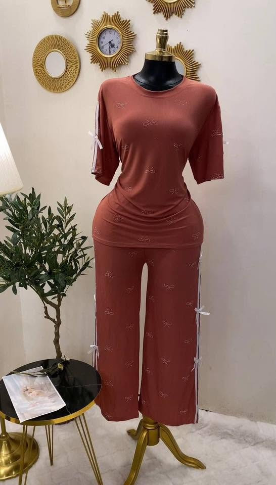 تراك نسائي خامه قطني
قياسات xl. Xxl. 3xl

توجد خدمة توصيل  5 الف كل العراق


**إذا كنت صاحب هذا الإعلان وتريد حذفه لأي سبب، رجاءا أرسل رسالة إلى الدعم الفني**