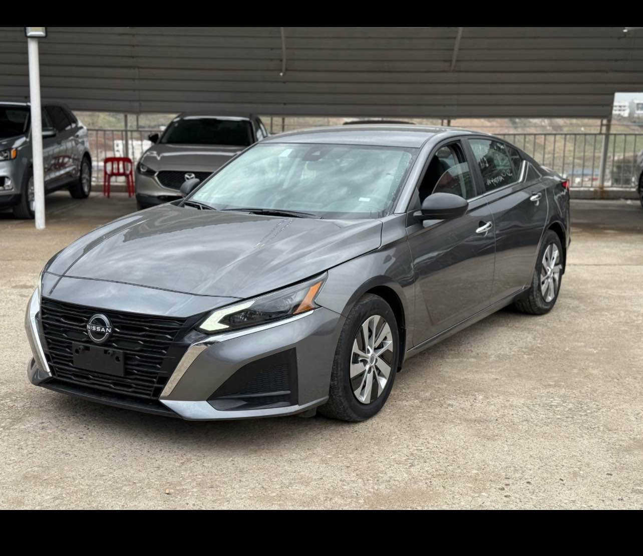 سلام عليكم ورحمة الله وبركاته 
NISSAN ALTIMA 2024 S
بجم و خلفي كبس 
باب و جملغ صبغ 
بدون دواخل و شاصي 
بدون ايرباك
محرك 2.5L(4V)
موصفات S
بصمة 
تشغيل من بعيد 
شاشة 
لايتات LED بلادي 
صندوق شفت 
تحكم ستيرن 
تحديد سرعة 
كاميرا رواية خلفية 
رادار خلفي
رادار جانبي 
رادار امامي 
سعر 149$ و مجال 
*********** أربيل, العراق
