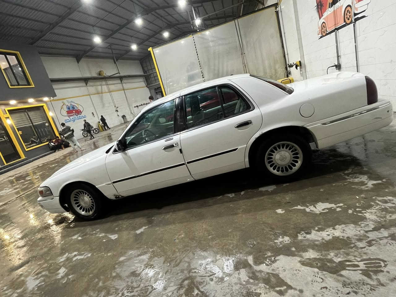 السلام عليكم فورد ميركوري كراند ماركيز  مصروف عليها كلش من ناحيه ادامه بلكات مجاول فيت بم نوزلات منضومه تبريد كامله كهرباء  كله شغال مكينه كير خير من الله مكفولات اي ضربه مابيها بنكه كهرباء حماوه تنساها شته صيف داينمو جديد دبلات خلفيه و صدر امامي جديد لايت زنون رقم كوت مشروع وطني اي محافضه تتحول السياره السعر48و بيها مجال دابيعها بهيج سعر لين مسعجل عليها 
*********** 
بغداد
