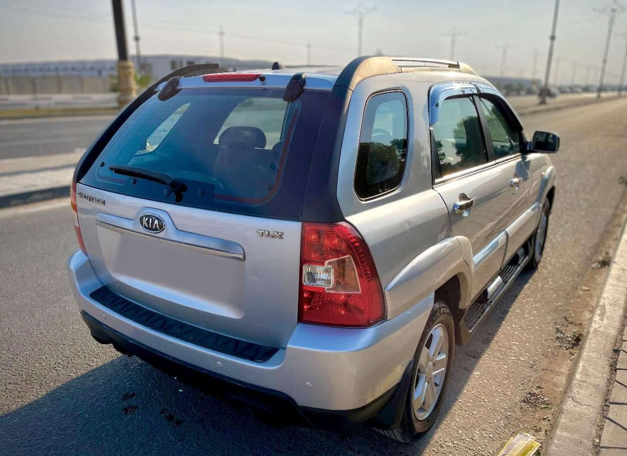 عند هاي الكيه الحلوه الحلوه للبيع  كاز مكصوصة رخيصه للي يريد يسجلهه 
جاهزه ‎%‎100 محرك كير بدي مكفول عدا الكصه تدفئة وتبريد ساسه تدفئة بالكشنات تخم تابر قبل اسبوع شاده حدادة توب ***********
