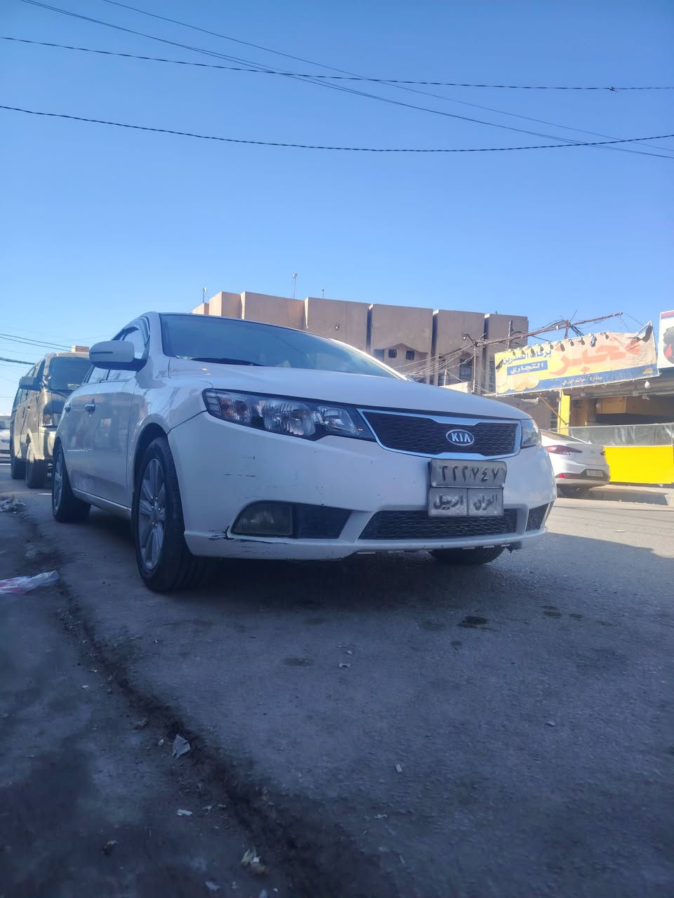 السلام عليكم سيراتو مديل ٢٠١٢
مكفوله محرك ١٦٠٠ حداديه قبل شهر سويتها  وكير ومحرك شرط مكفول معروضه 105 ومراوس بدوج جارجر وطي فرق هم ترهم رقم ***********
