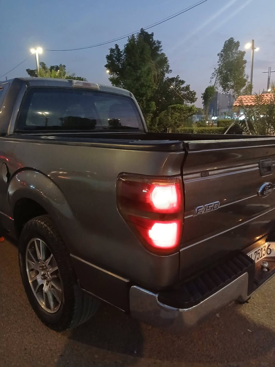 من بعد إذن الادمن المحترم
***********واتساب 
فورد f150 stx
بيكب دبل قماره باب طويل بدي قصير المرغوب 
محرك 8سلندر 5000 ممتاز كير 6نمر
جاهزه من كلشي تبريد تدفئه 
تلفزيون كامرا تحكم استيرن جهتين دسك أمامي خلفي ويل كب رياضي حجم ٢٠
لايت زنون 
موديل ٢٠١٤
رقم بغداد دولي سنويه جديده وهزه جديده شرط التحويل والفحص 
سياره عاليه وعائليه واقتصادية جدا بصرف الوقود ماشاء الله 
صور حادث مرفقه مع الصور والسونار بدون غش اعاذكم الله 
السعر ١٣٨بيع او مراوس حسب القناعه 
وشايف الف خير الياخذها وبالعافيه اتعهد بالغرامات والرسميات والتحويل مكاني بصره حي الغدير
