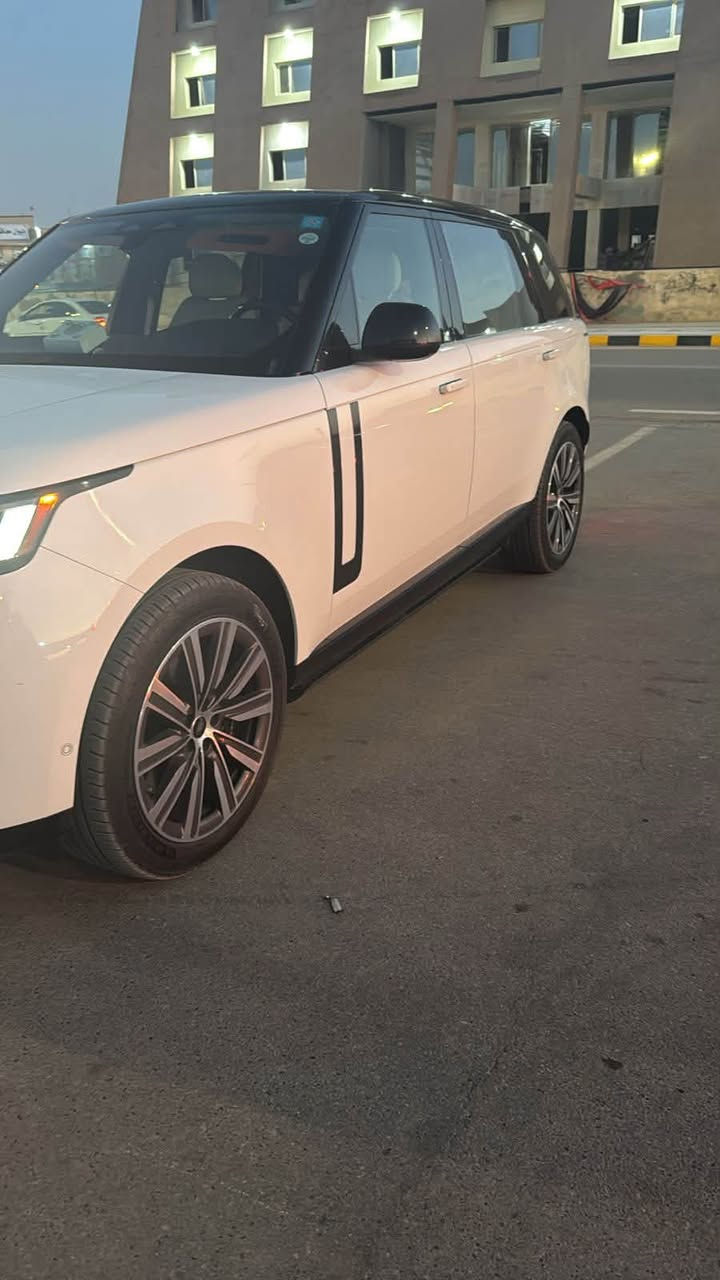رانج روفر 2023 🇬🇧

أكتب " تم " يوصلك الســعر على الخـــاص ✌️

RANGE ROVER 2023 🇬🇧 V8 

امريكي كلين 

كفالة عامة 

عداد المسافة المقطوعة 70 mi

للاتصال 
***********
