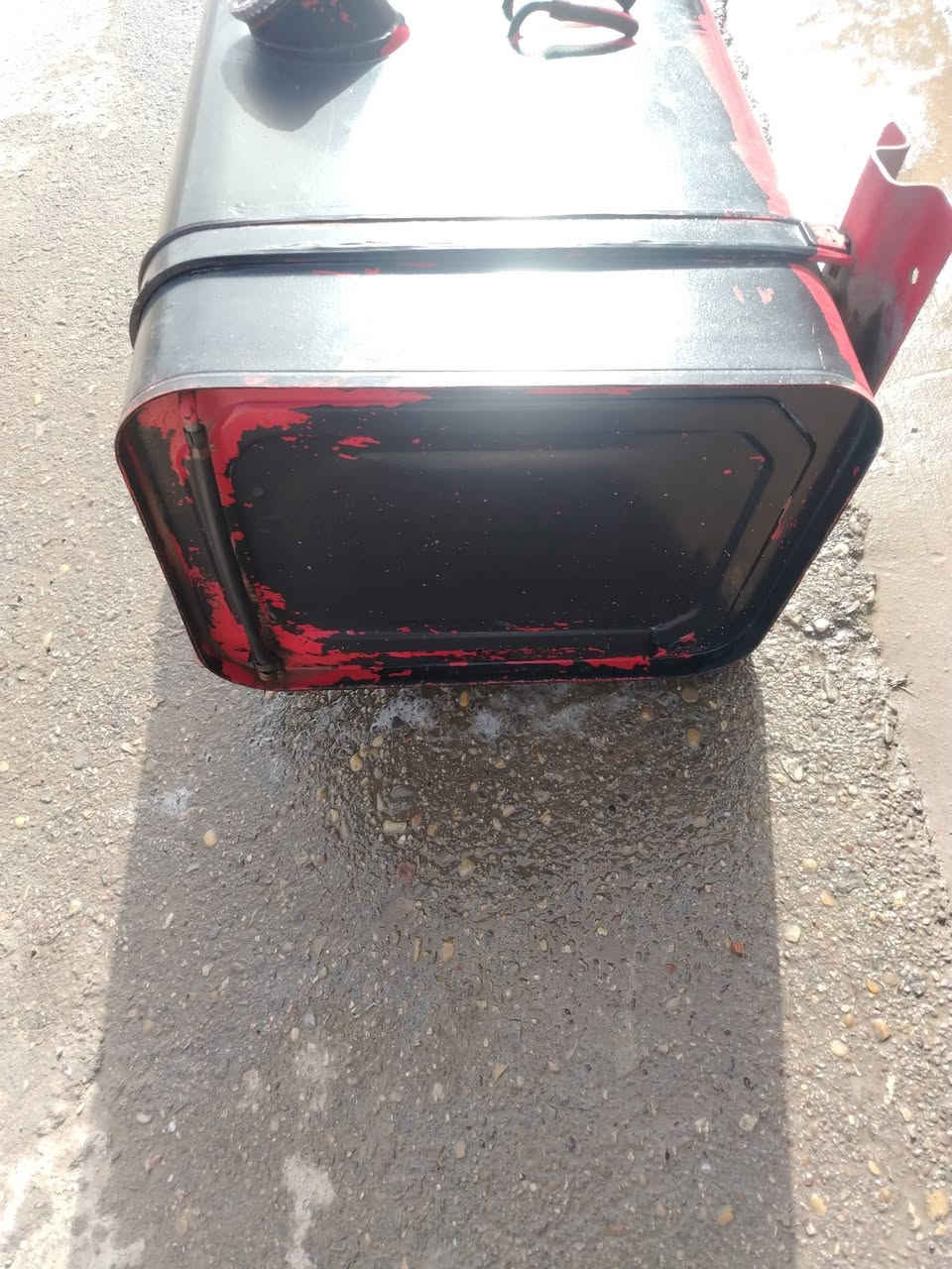 سلام عليكم للبيع  تانكيات ابو ٢٠٠  طوافاتهن شغالات مكاني  صويره سعرهن500 الف ***********
