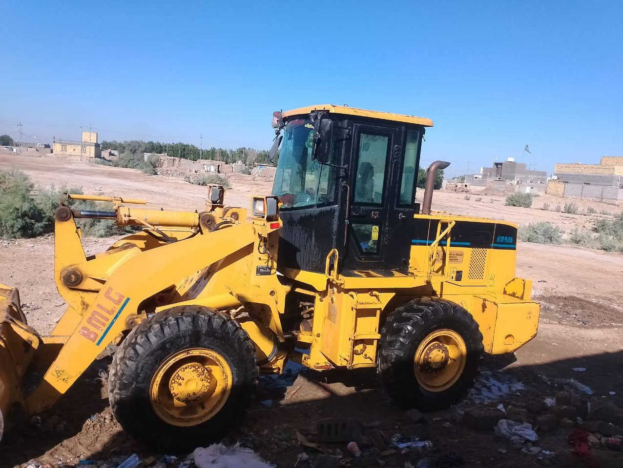 السلام عليكم شفل صيني للبيع موديل ٢٠١٥ بي ام ال جي حجم 36 تحويل ثاني يوم للاستفسار الاتصال ***********
