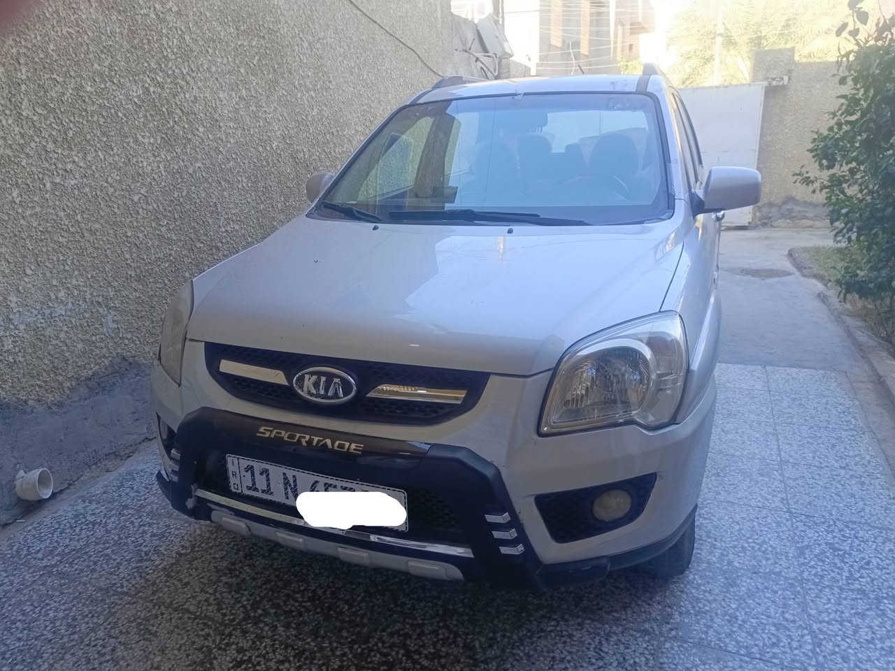 السلام عليكم كيه سبورتج ٢٠٠٩ مكفوله من الحادث والتبديل والصبغ محرك ٢٠٠٠تخم تاير صدر  تبريد جاهز تحويل جديد وهزه جديده  كل نقص مابيه  السعر ١١٨بيه مجال قليل التصال ***********.
