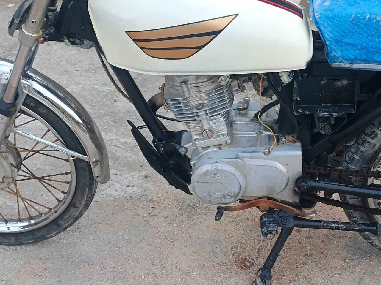 بيع مستعجل سعر 200 الف مكاني حي نادر ثانيً هاذ رقمي ‭٠٧٨١ ٣١٥ ٢٢٨٥‬
