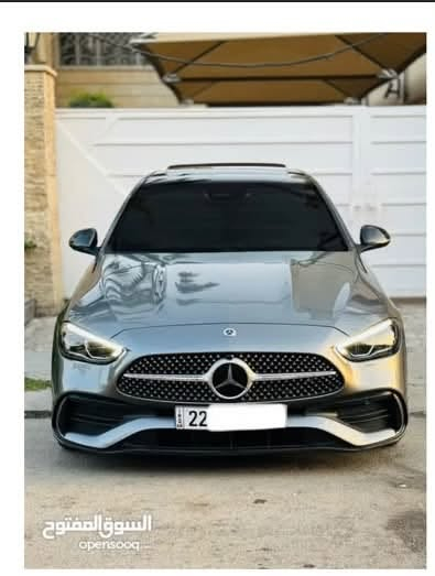 مرسيدس c300
2022
حادثها قطعة وحدة 
موجودة وية الصورة 

فول مواصفات 
ماشية ٥٠ الف 
السعر 32 الف 

مكان السيارة يرموك او حي الجهاد

***********
