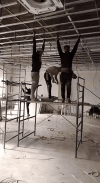 الجديد شديد 
الفرعون 
ابو الغألي ادم 
الفنان
جميع انواع الديكور 
***********
