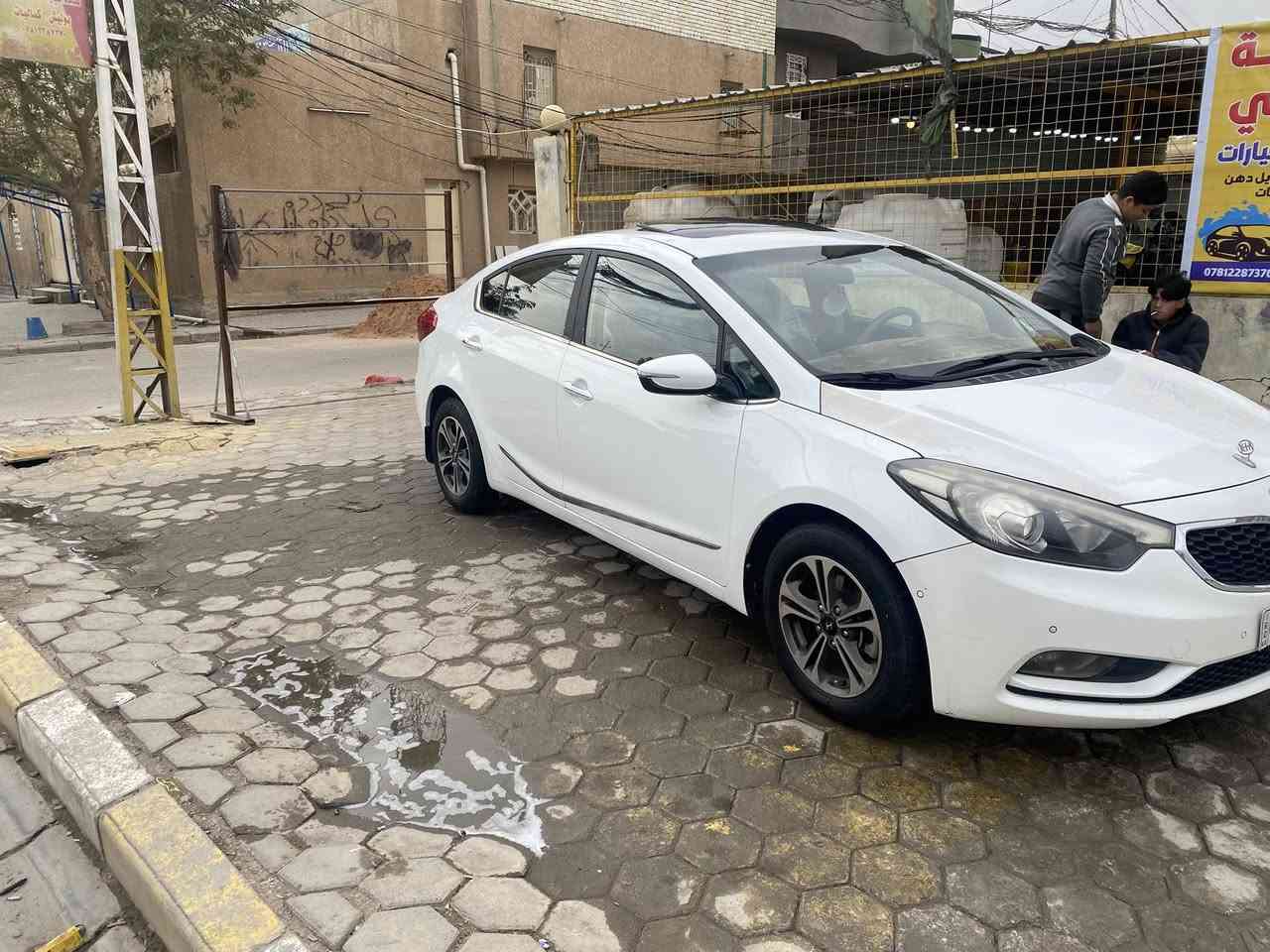 كيا سيراتو 213 خليجي ايرانيه
فول VIP اعلى مواصفات 

فتحة سقف سلايت 

انارة ترحيب 

داخل جلد 

المقاعد الامامية كهرباء 

خزن ميموري 

كشنات تدفئة تبريد 

هيتر استيرن 

نقطة عمياء ورادار امامي 

كاميرا خلفية 

شاشة ابل كار بلي 

تحكم ستيرن 

مود درايف

حساس امامي خلفي 

اشاير مري 

ليدات امامية خلفية 

اضاءة زنون 

يدات نيكل 

رقم اربيل الدولي 

مكان. السيارة. ***********
