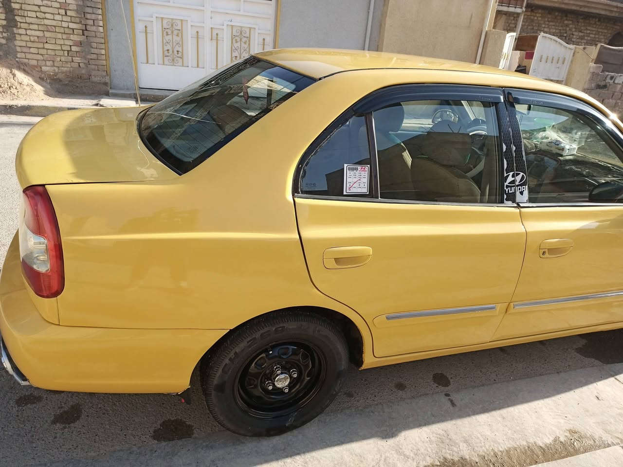 السلام عليكم هوندا فيرنا موديل 2014 كير مكينه تبريد كامله بيها جاملغ خلفي وسياره معيوده لان بيها طخات كهربائيات كامله تخم تاير صدر خلفي تعبان امامي نضيف مدوشمه ارضيه وكشنات بسمي مصفره من غرامات وهيئه رقمها بابل سعر 60 بيها مجال قليل *********** مكاني التراث قرب تقاطع درويش
