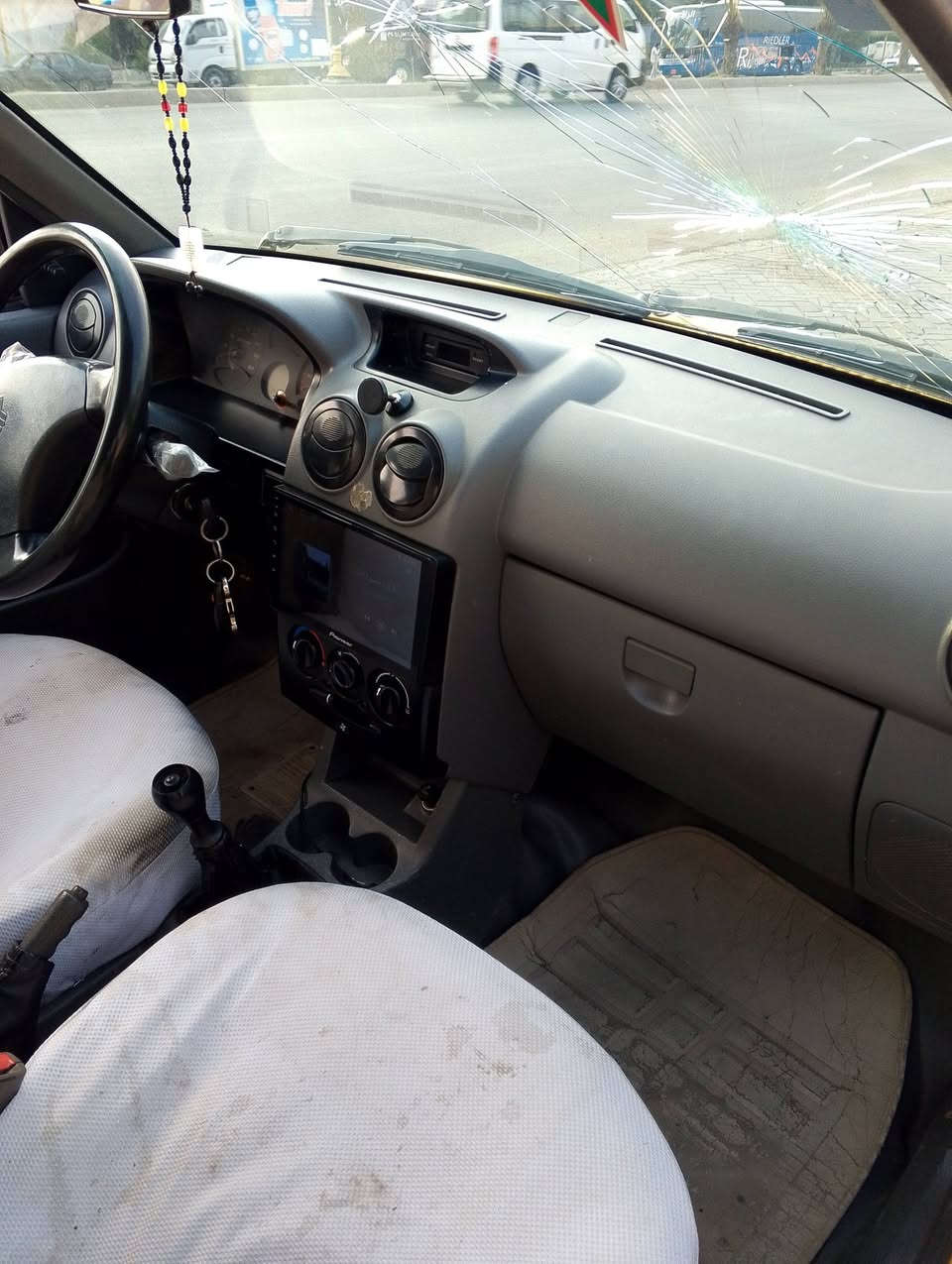 سلام عليكم سيبه البيع موديل 16 سيه نضيف وخير من الله بيه شاصي مصلح وجملغين مبدلات جماليه سعر36 وبيه مجال مدينت الصدر ***********
