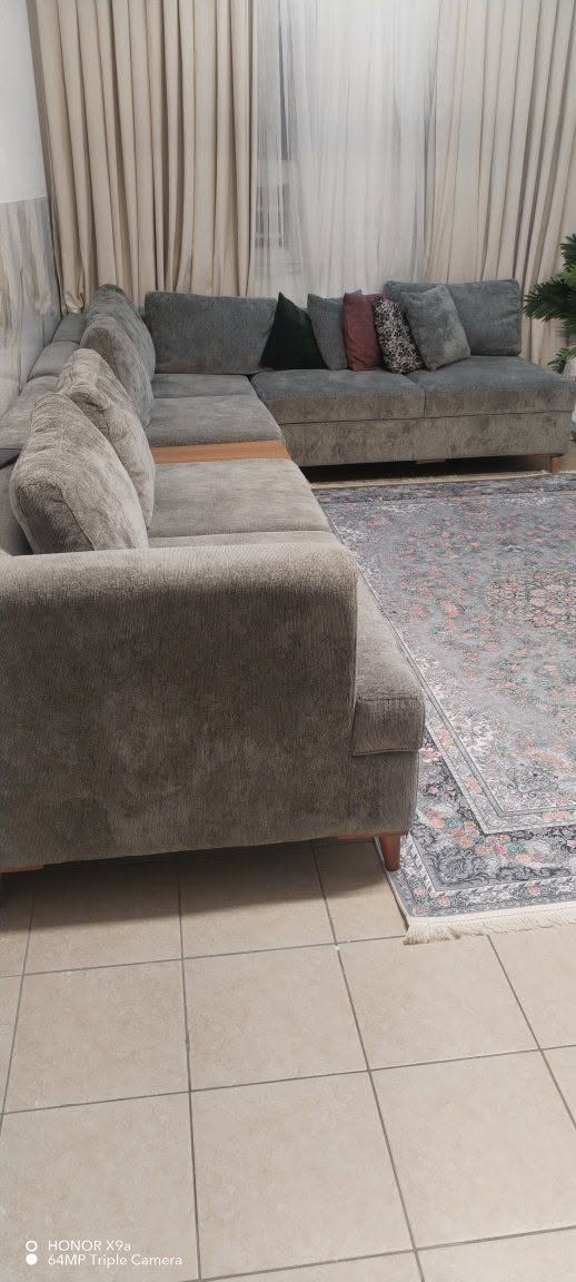 السلام عليكم كورنر أمريكي جديد جديد للبيع 
ماخذي من MBC ماركه
 خشب زان طبيعي والاسفنج بولستر طبي مريح المقاعد جوكر يصير بغير اتجاه 
بس الشراي يدخل


**إذا كنت صاحب هذا الإعلان وتريد حذفه لأي سبب، رجاءا أرسل رسالة إلى الدعم الفني**