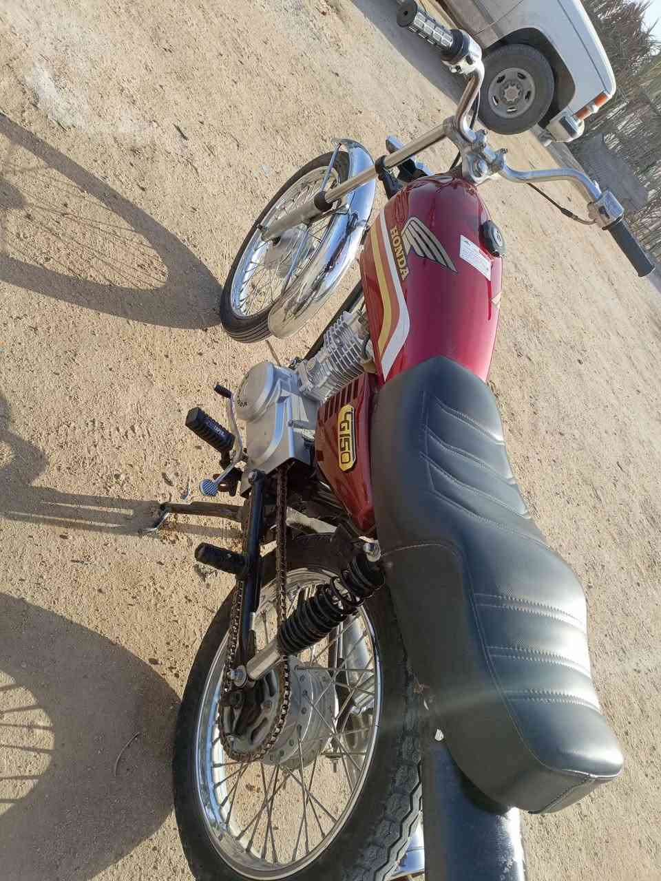 سلام عليكم دراجه رابيدو مكفوله مامفتوح بيه اي برغي  نضافه فول الفول تجي شوف بعينك قبل لاتشتري دراجه مامفتوحه مكفوله سعرها 600 وبيه مجال مكاني خور الزبير القطع يم السيطره

***********
