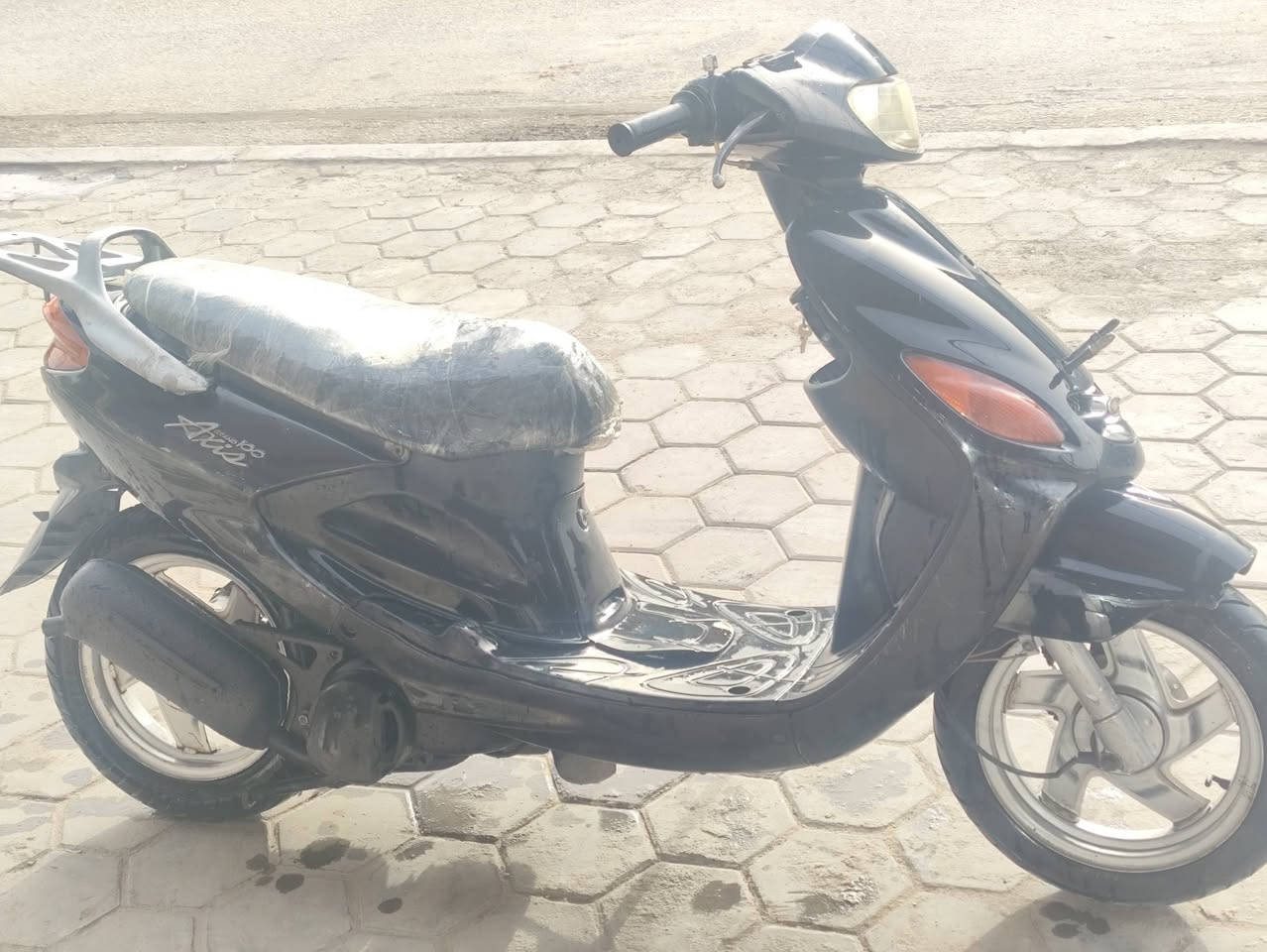 سلام عليكم
دراجه اكزز نضيفه وبلاديه للبيع 
سعر 400 
المكان كربلاء شارع الحر 
الرقم ***********
