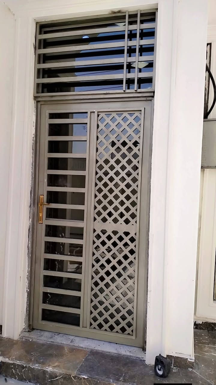 محل حدادة الامير  كافة اعمال الحديد   سماوة مفرك ال بوحمد ***********
