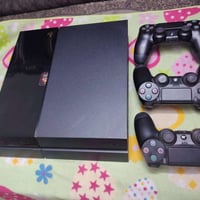 اسلام عليكم فور فات وياه3 جوستكات وحده اصليه وثنين تجاري ام ال15 الف  ...