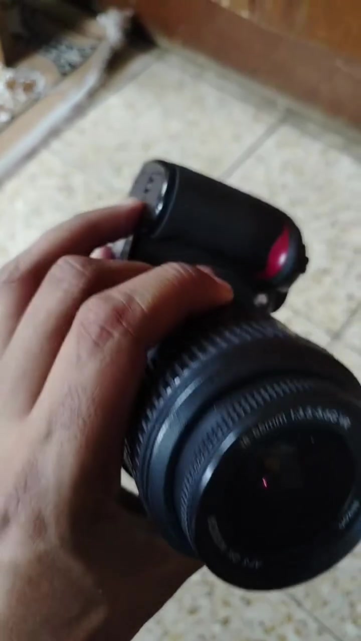 سلام عليكم شباب كامره نيكون ٣١٠٠٠ نضافة فول السعر 120وبياه مجال


**إذا كنت صاحب هذا الإعلان وتريد حذفه لأي سبب، رجاءا أرسل رسالة إلى الدعم الفني**