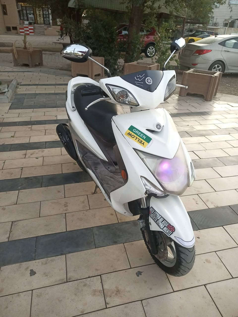 دراجه سكنس لد فحل نوزل خطين قبق نفخ ياباني جديده مال رمبه دراجه  ام الطلاعات بلاديه مكينه ناعمه شلعه معدل ربع نكره كهربائياتها كلها شغاله كفرات اصليه دراجه جديده اي نقص مابيها مكفوله السعر مليون و 250 العنوان بغداد الكرخ الاتصال على الرقم***********
