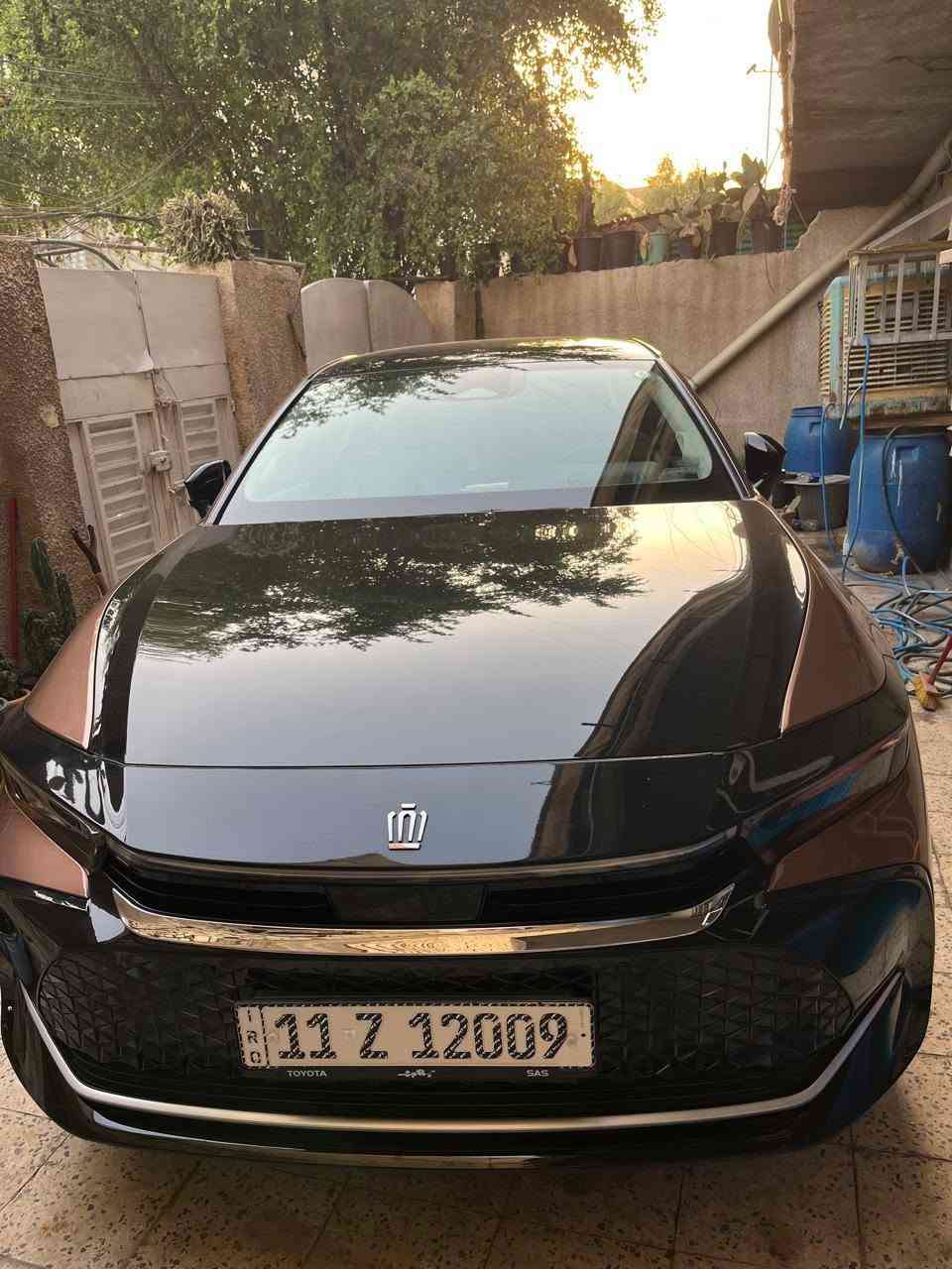 سلام عليكم عدي كرون للبيع  موديل 2026 زيرو زيرو زيرو سياره جديده وفول موصفات صفت رويال مكينه 2400تيربو هايبرد شركت ساز ضمان شركه *********** العنوان كراده داخل قرب مول دايموند معرفت  تفاصيل والسعر  والاستفستار تصال ع رقم

