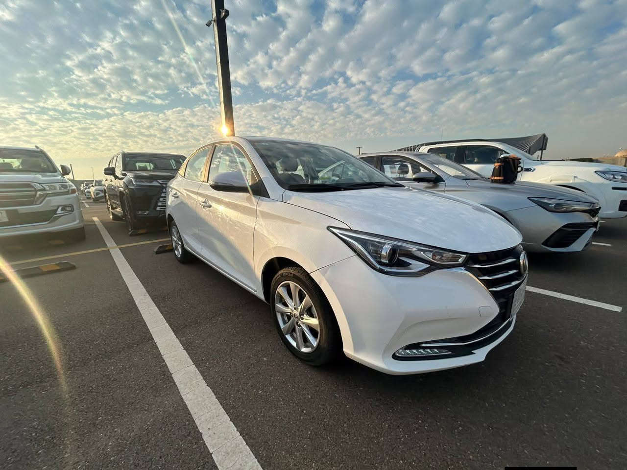 السلام عليكم للبيع شانجان السفن موديل 2024
بدون صبغ
المواصفات 
كامره خلفية
رادار خلفي جانبي
إنارة ترحيب
شاشه كار بلي
ماشيه 18,000 كم
مكينه 1500
مانع تزحلق
لون ابيض
مكان السياره بغداد
السعر اتصل عل رقم 
***********
