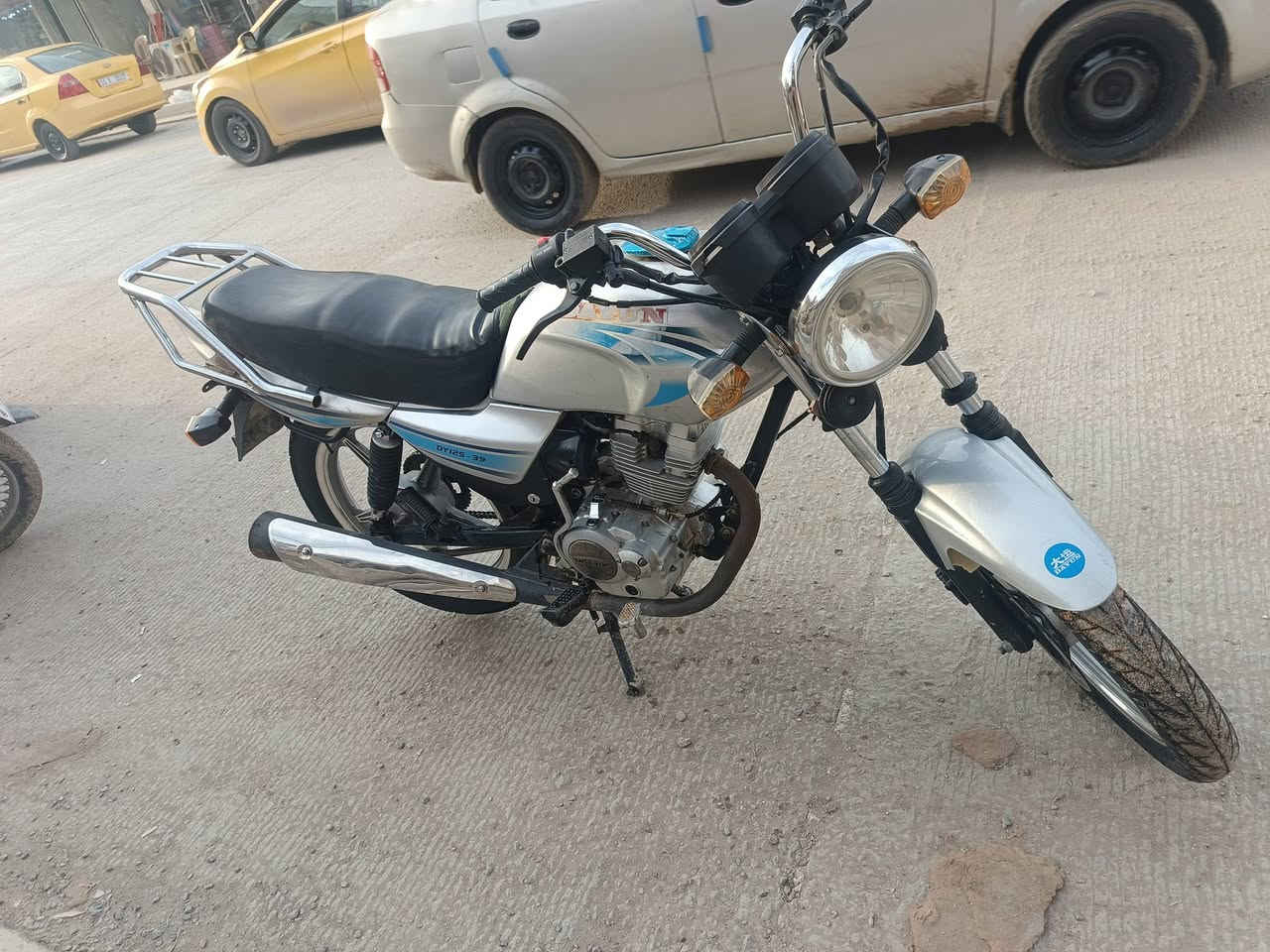 السلام عليكم دايون مديل 18اوراق اصولي البيع السعر 675وبيه مجال بصيط الموشاري لا يكسر بحلال العالم العنوان حله خلف كراج الموحد الهاتف ‏‪***********‬‏
