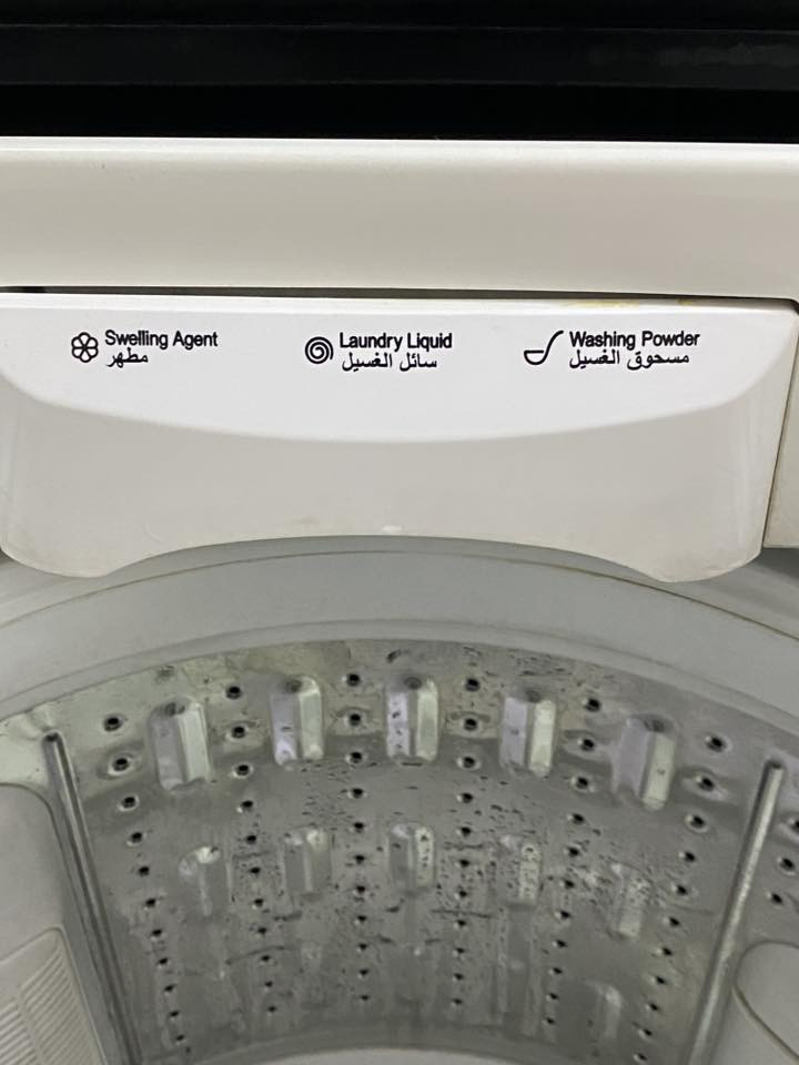 سلام عليكم 
غساله جديده ما مستعمله فقط شهر واحد نضيفه اوتوماتيكيا نظام الغساله الغسل والتجفيف كامله ما ناقصه اي شي شغاله 100/100 تفحصه وتشوفه اريده 500 وبيه مجال بسيط  مستعجل على بيعته العنوان نجف حي الانصار مقابل المستوصف الرقم *********** فقط وتساب
