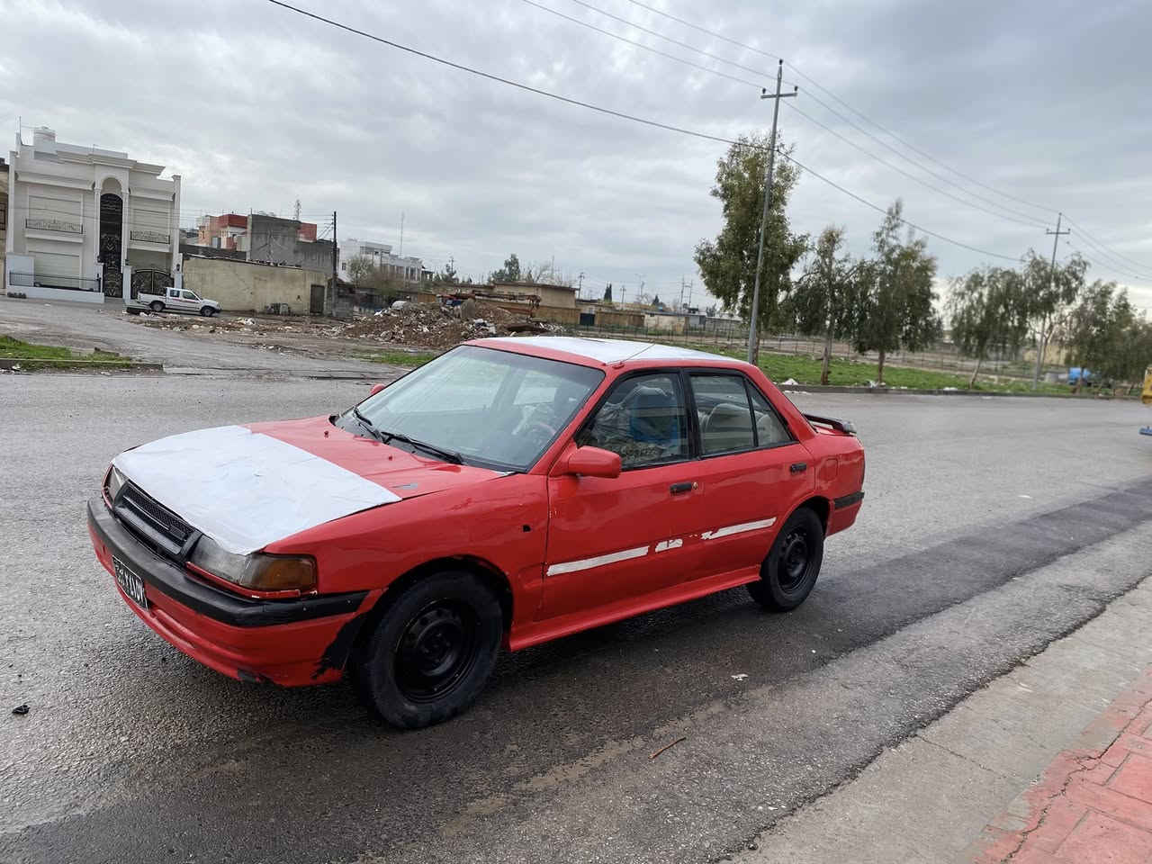 مازدە323 دژەفێتەر 
8بەخە سیارەکە
گێڕ و مەچێنە بەشەرتی 10فێتەر دەفرۆشم
سیارەکە زۆر خاوێنە و خاێسی نێە
سیارەکە ئەوەلیاتە واجێهەی ئەسلی 3 ختمی لەگەرە بەشەرتی ئەوەلیات 
سحری 15 مەجال
ڕەقەمم ***********
