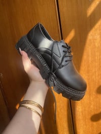 ١٣ زوج • احذية نساي • احذية رجالي