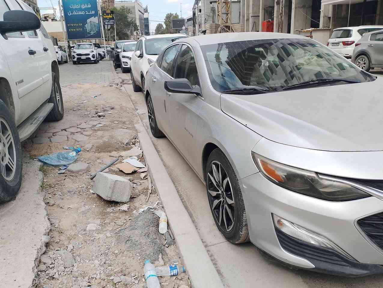 السلام عليكم 
‏‎للبيع شوفرليت ماليبو موديل 2020 
مواصفات RS رياضي 
‏‎الضرر //  جاملغ+ باب في الصور 

‏‎رقم اربيل  

‏‎المواصفات 
‏‎🔴 بصمه ابواب + جنطه
‏‎🛑محرك 1500 توربو ✈️
🛑كير اوتو او عادي 
‏‏‏‏‏‎🛑شاشه كبيره تدعم 📲Android Auto/car play
‏‎🛑خرائط Gps📌
‏‎🛑كامره خلفيه 📷
‏‎🛑كروز مثبت سرعه
🛑توقف ذاتي AUTO STOP
‏‎🛑شاشة ضبط واعطال بل دشبول
‏‎🛑منافذ USP/ 12V /Tip C
‏🛑كشن السائق كهرباء 5 حركات
مواصفات RS معروفه
‏‎السياره جاهزه بدون نواقص 
‏‎السعر123 وبيها مجال 
‏‎مكاني بغداد 

الاتصال او وات***********
