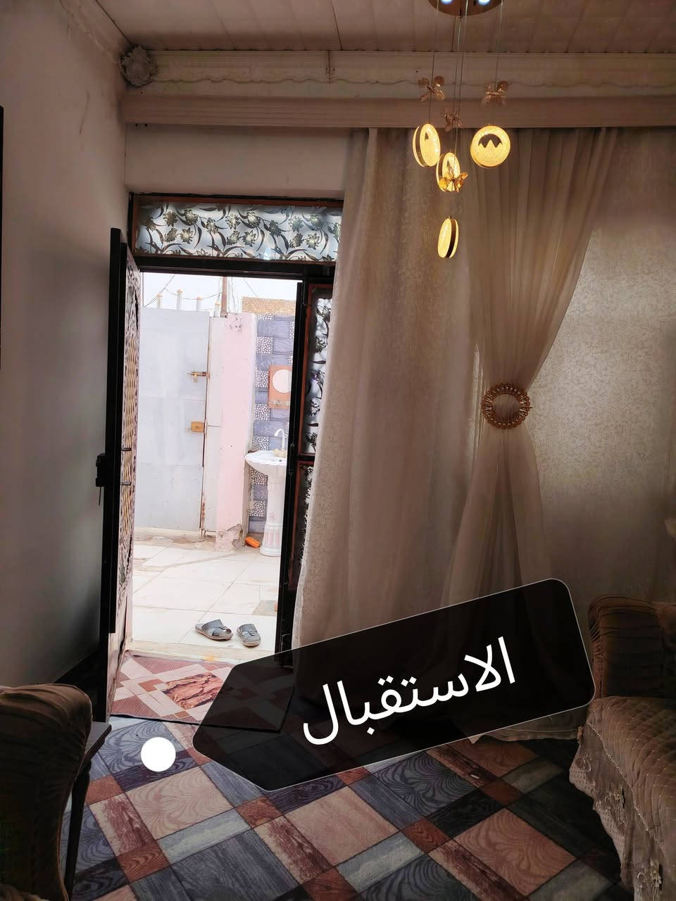 سلام عليكم بيت زراعي للبيع سنت ٢٥ عبر المشروع شارع ٣٠  المساحه ١٠٠ متر يحتوي  ع غرفه نوم صاله استقبال مطبخ صحيات داخليه وغارجيه صطح شتايكر السعر ٢١ وبي مجال حك الجيه / ***********
