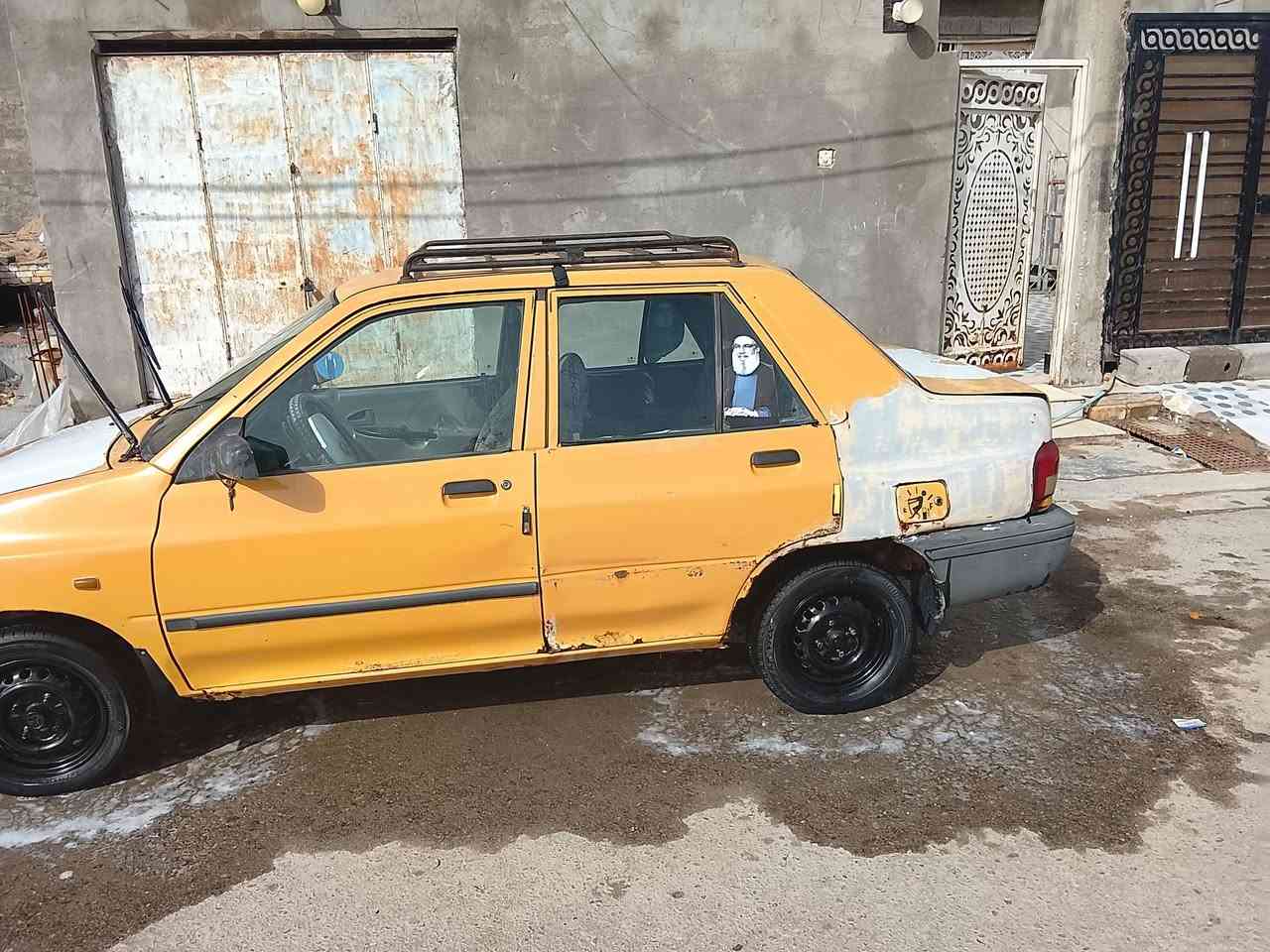 سلام عليكم سايبه لبيع موديل ١٥ بسم شركت بلد مكينه جديده كير  حلو بس رابع فلت حداده جديده مكاني بصره ابو خصيب حي عسكري *********** سعر ٢٢ شوف لعين كدامك سياره
