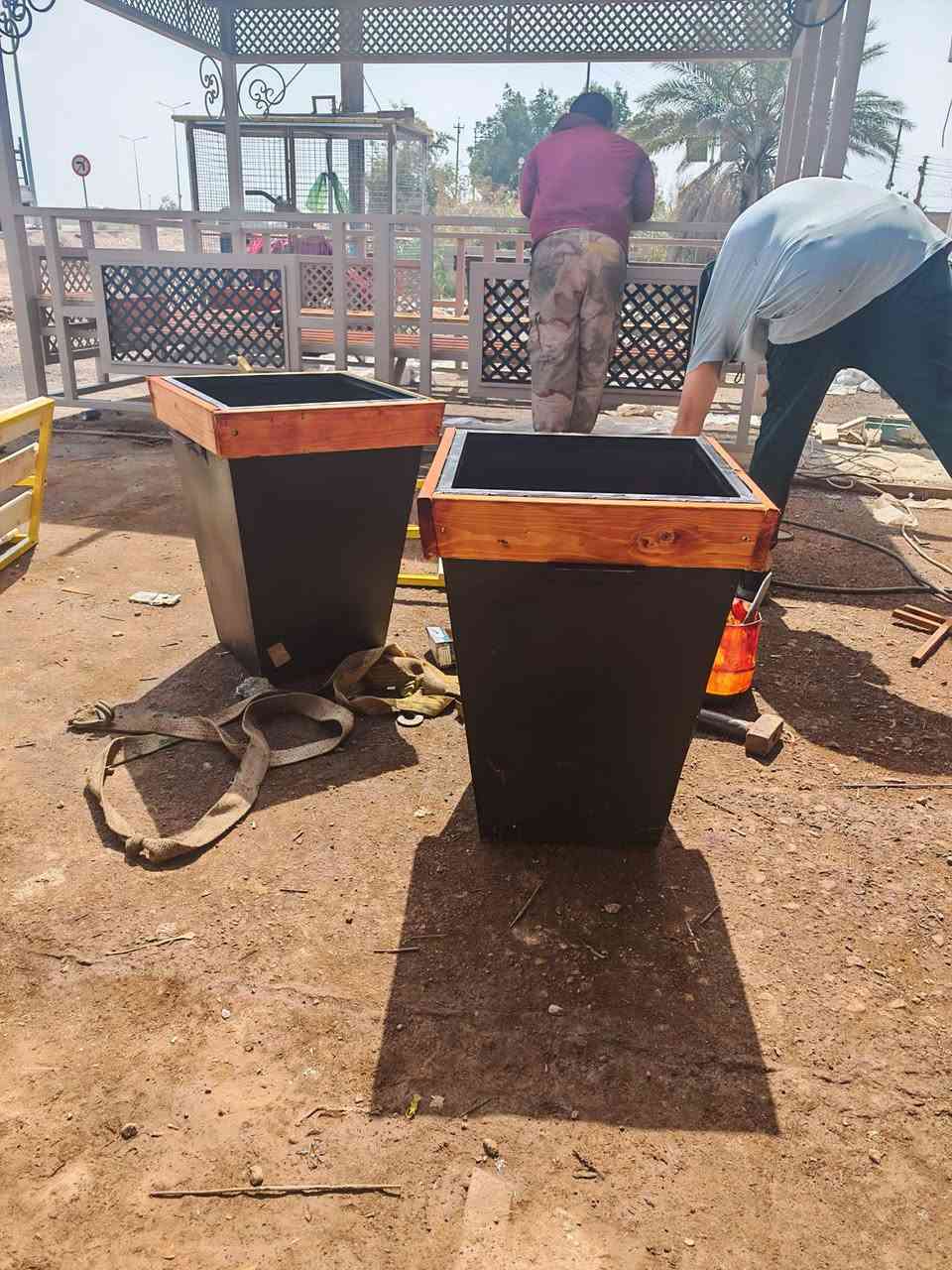 بمناسبه حلول عيد الفطر المبارك نتقدم بأجمل التهاني والتبريكات لجميع متابعينا الكرام ونقدم لكم كل ماهو جديد في عالم الألعاب واعمال الحدادة
مراجيح... فرارات...ميزان...ديلاب هواء....جلسات...شوايات ...وكل ماتحتاجون 
للمزارع والشاليهات ماعليكم سوى الاتصال على الرقم ***********2
بأداره الاستاذ ماهر ابو محمد 
بغداد الشعب قرب السيطره منطقه السريدات
