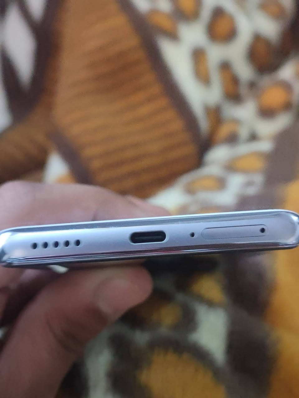 ريدمي نوت 14برو بلص 5g  ذاكرة 512 رام 12+12 جهاز نضافة 100٪ كدام العين شرط شاشة منحنية بصمة بالشاشة كامرة 200ميكا بكسل شاحنة 120 واط يفول خلال 20دقيقة معالج سناب دراكون فول فلاكشب السعر 400 وبي مجال شي بسيط ملحقات كاملة
(رجاءا مايعجبك اعبر المنشور كلشي اكو بالسوك) 
بيع او مراوس مع سامسونك 
***********
