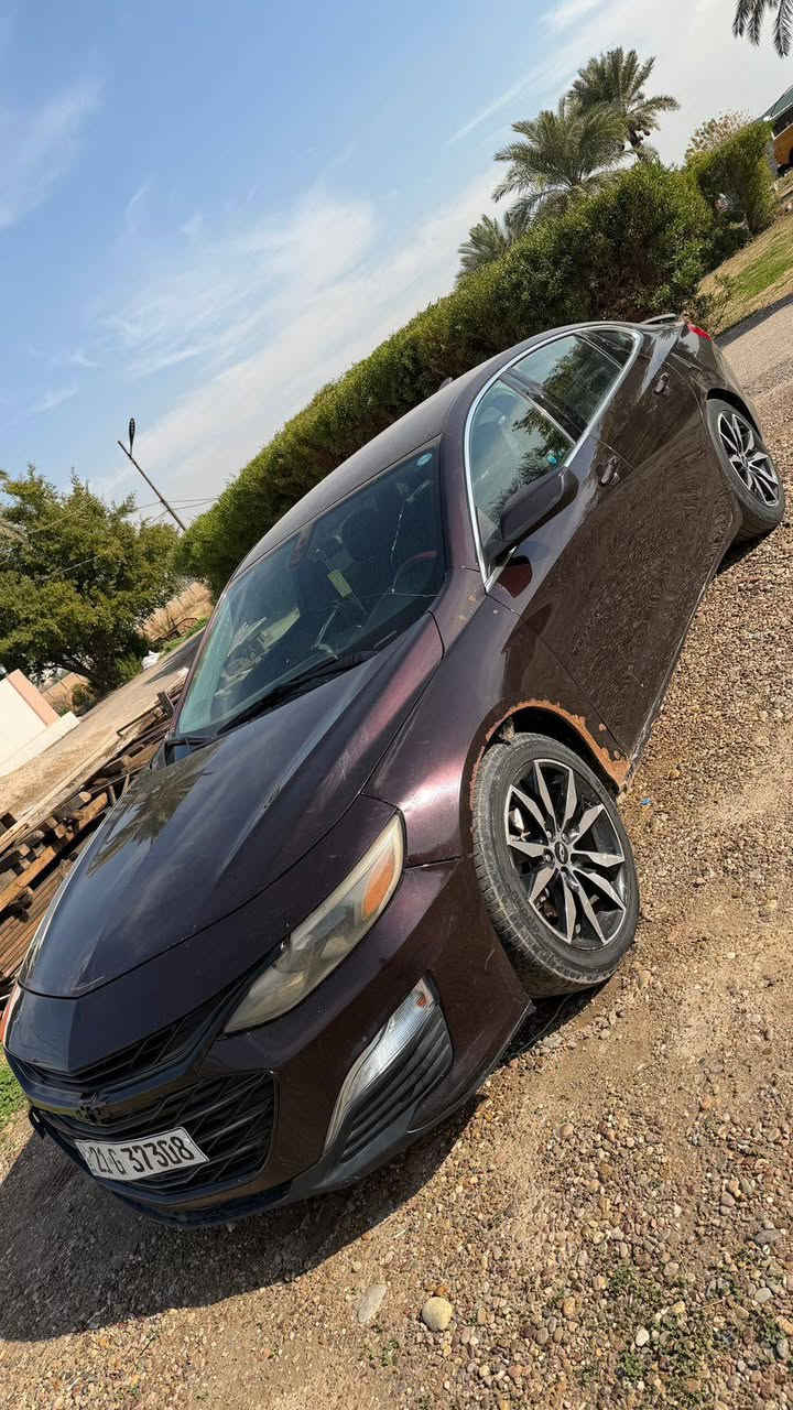 للبيع - شيفروليه ماليبوRs موديل 2021 
المواصفات:

 • المحرك: 1.5 لتر تيربو (1500 CC)

 • ناقل حركة أوتوماتيك

 • فئة Rs

 • تشغيل بصمة + دخول ذكي

 • شاشة لمس 8 إنش

 • كاميرا خلفية

 • تشغيل عن بعد

 • بلوتوث + USB + أبل كاربلاي / أندرويد أوتو

 • مكيف أوتوماتيك

 • مصابيح LED نهارية

السيارة رقم سليمانية حرة 

السعر 108

مكاني بغداد التاجي 

***********

***********
