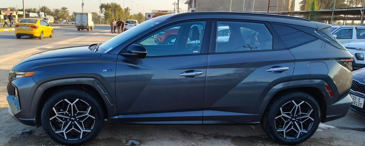 يالله السلام عليكم 
توسان 2022 فئة ان لاين  فول عدا الفتحه رقم بغداد ضررها جدا بسيط فقط الدعاميه ايرباك استيرن كشنات مطعم جلد كهربائي ومطرز رياضي ماشيه 40 كير رمحرك وحداديه وتبريد وكهربائيات كلهم بحالة ممتازه للبيع او المراوس
السعر 210 
مكانها بابل المسيب 
***********
