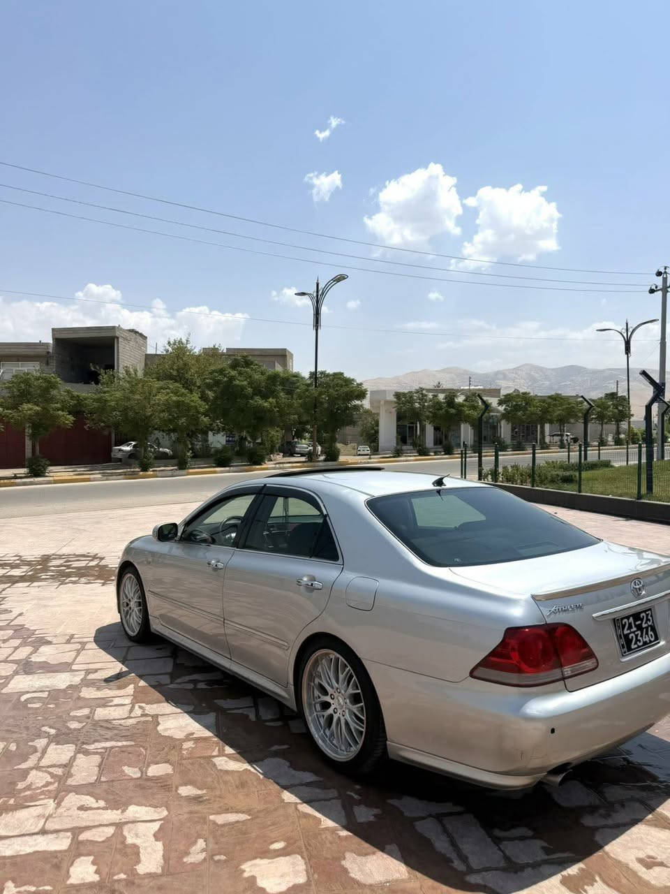 شاهینە بڕاوە بڕاوە 
سپۆرت فول 
مۆدیل 2005 
182 گەورە بە گەورە بێ دوکەڵ 
3دوگمە 
138 هەزار ڕۆشتوە 
سلاید 
ناوڕەش فۆرمیگا سور 
کامل مەسروف 
دەعموو لێدراو کەڤەر گۆراو 
سەقفوو حیزام بەشەرت 
جامی هەڵ گیراوە 
ڕۆنی گێرو مەکینەی گۆراوە 
بێ جاڵ بێ شوخت 
4 ویلوو تایەی لۆک 
برێکی بەسراوە 
سعر 54 گەڵا کەمێک مەعمەلە
*********** شربازهير, السليمانية
