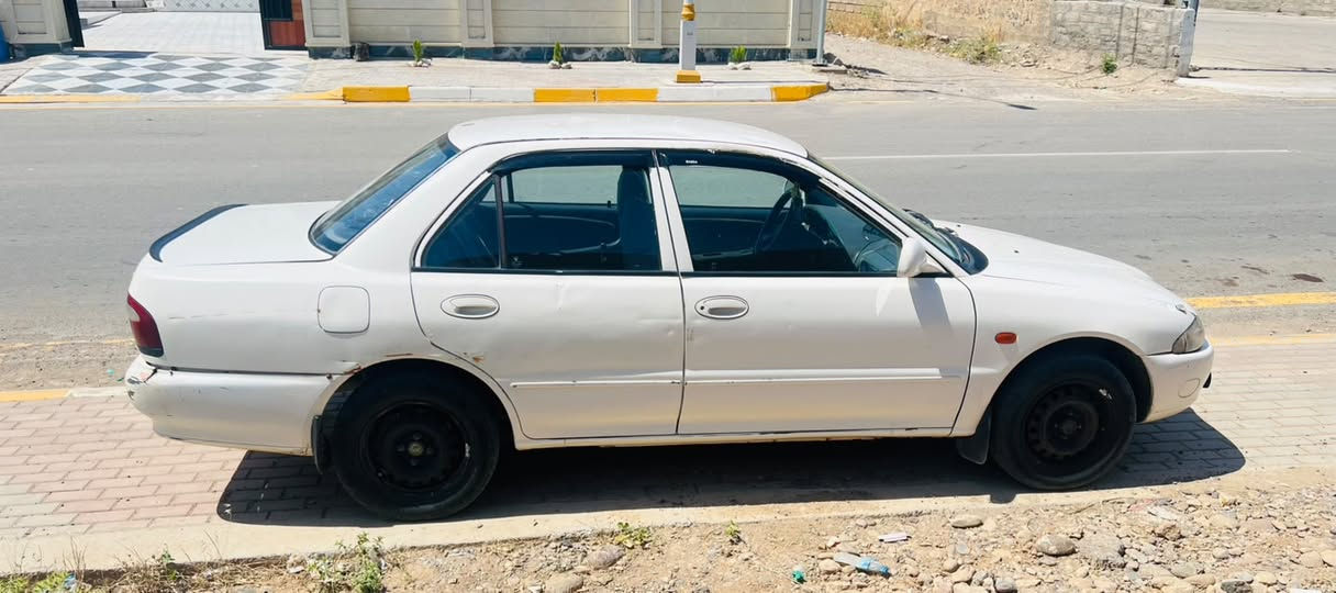 السلام عليكم 
سياره براتون مسجل رقم صدامي شرط وكاله من شرعي 
محرك كير شرط 
صدر جديد 
تايرات طخم جديد 
تبريد شغال 
سياره نضيفه وضع شركه 
يرهم مراوس مكصوص 
السعر 30وبي مجال 
رقم الهاتف 
***********
